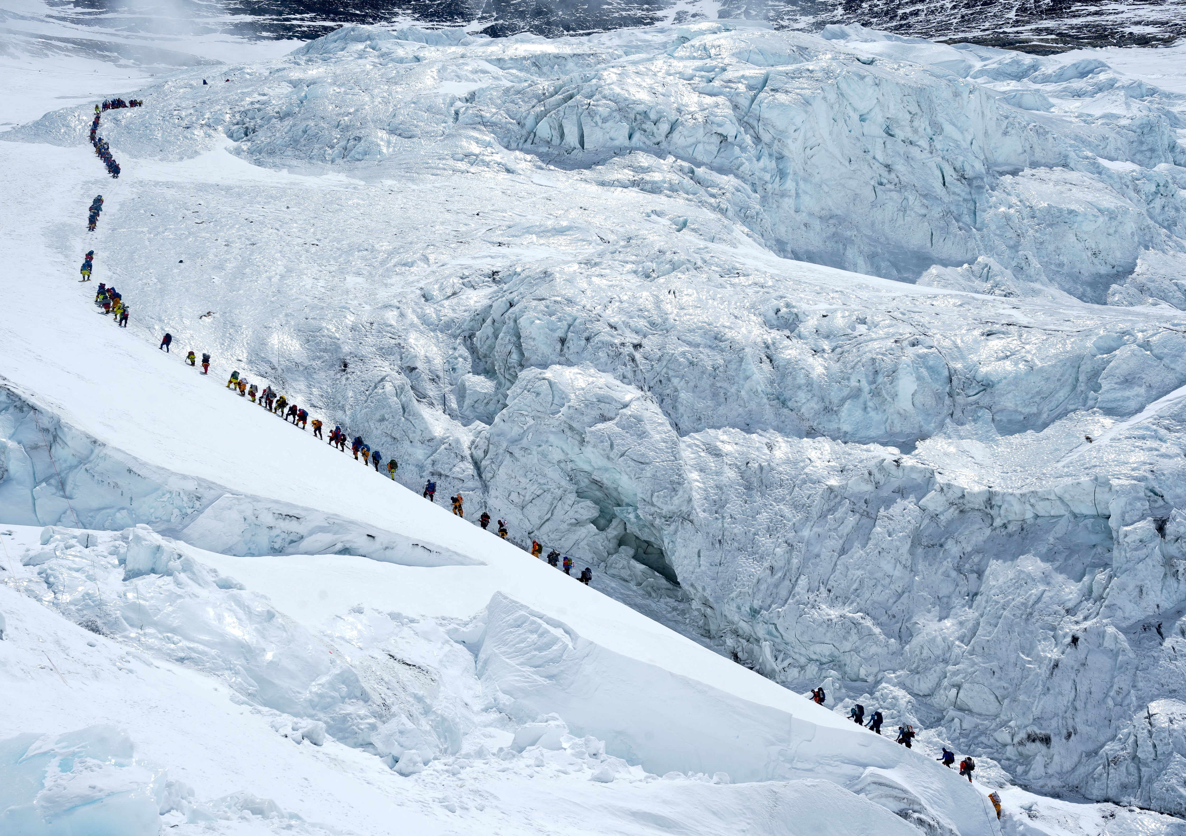 Henry Todd o cómo el ‘rey del LSD’ acabó creando la primera agencia de bajo coste para turistas del Everest