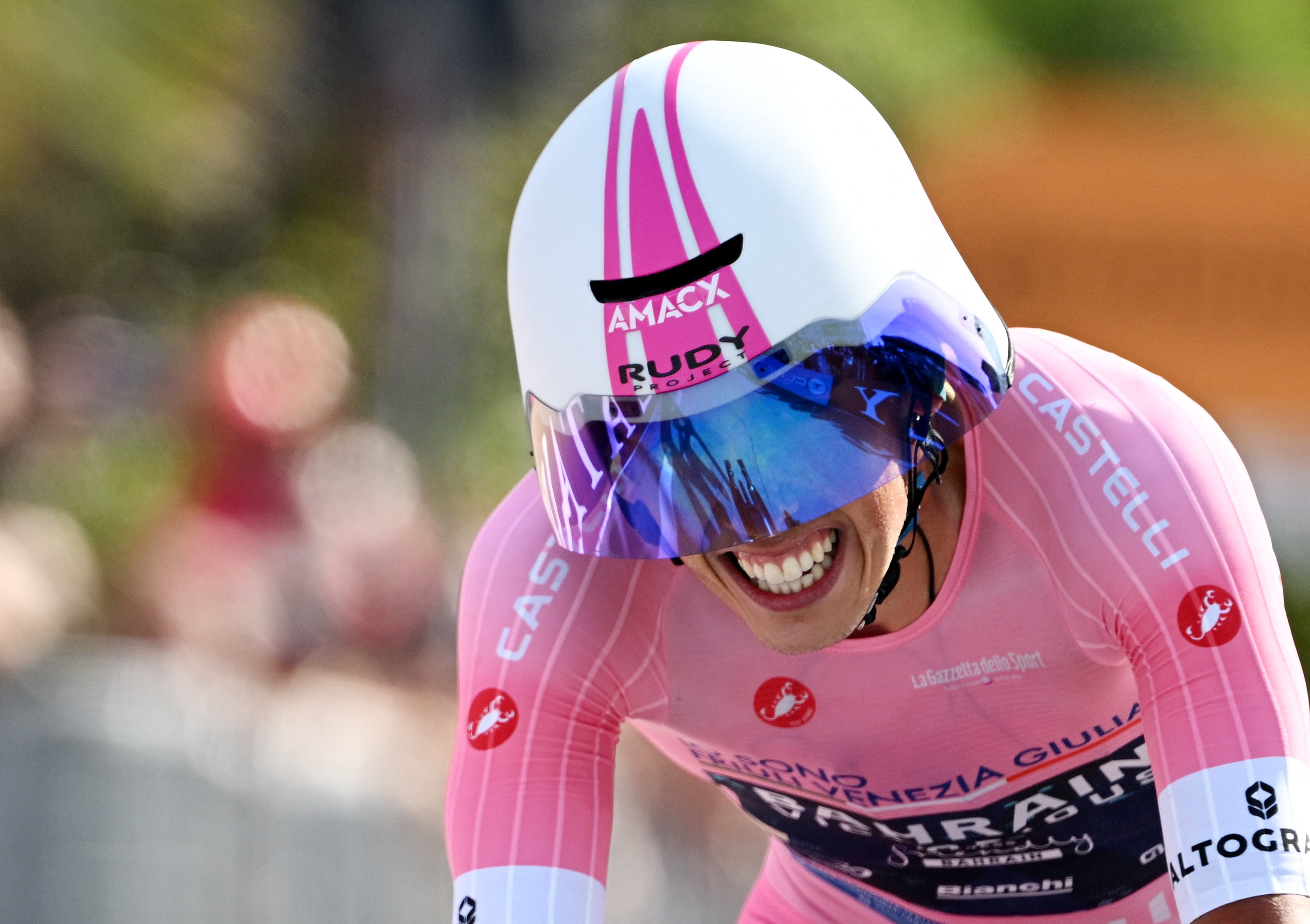 Afonso Eulálio, un portugués duro e irreverente que resiste de rosa en el Giro de Italia