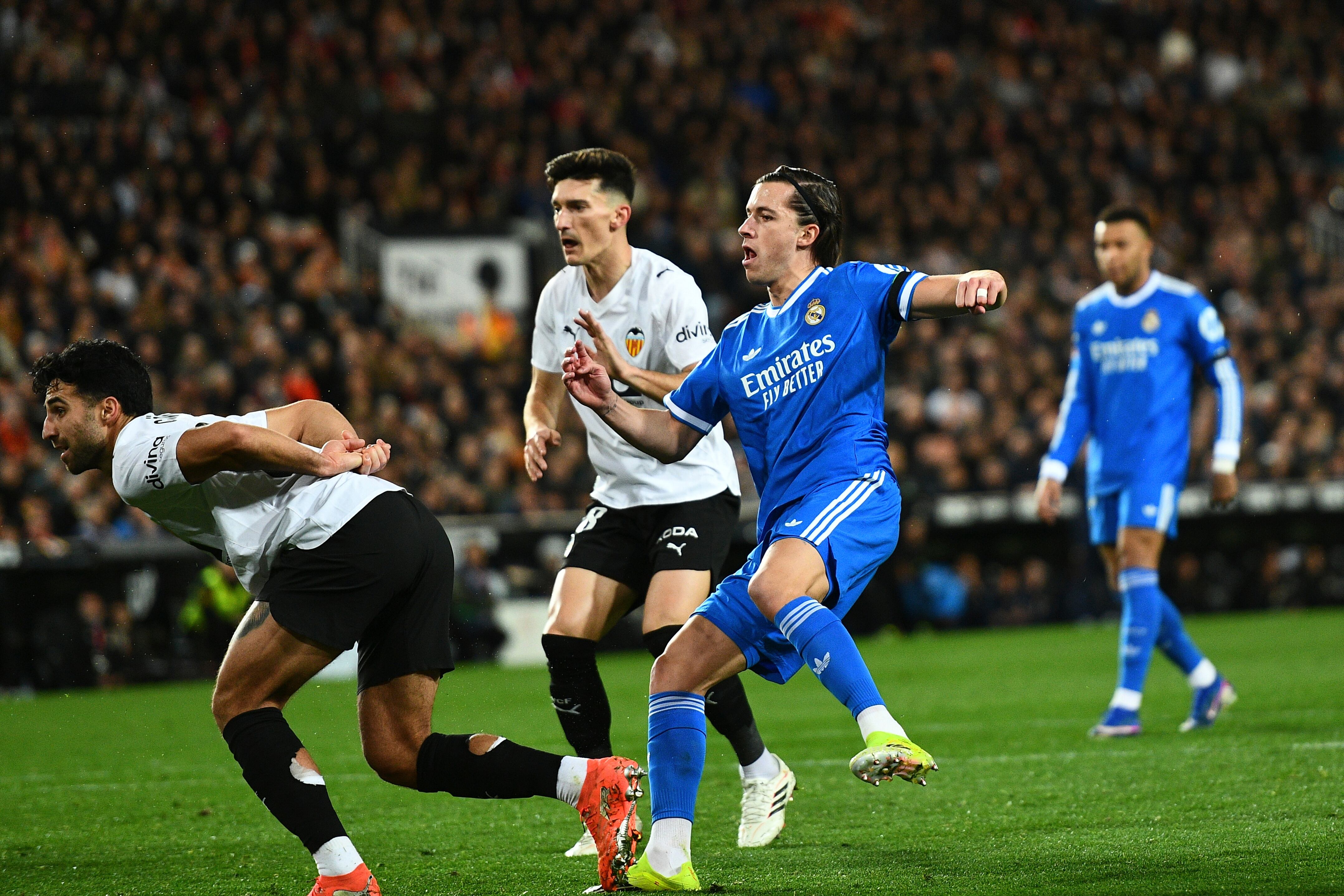 Así te hemos contado la victoria del Real Madrid ante el Valencia en Mestalla