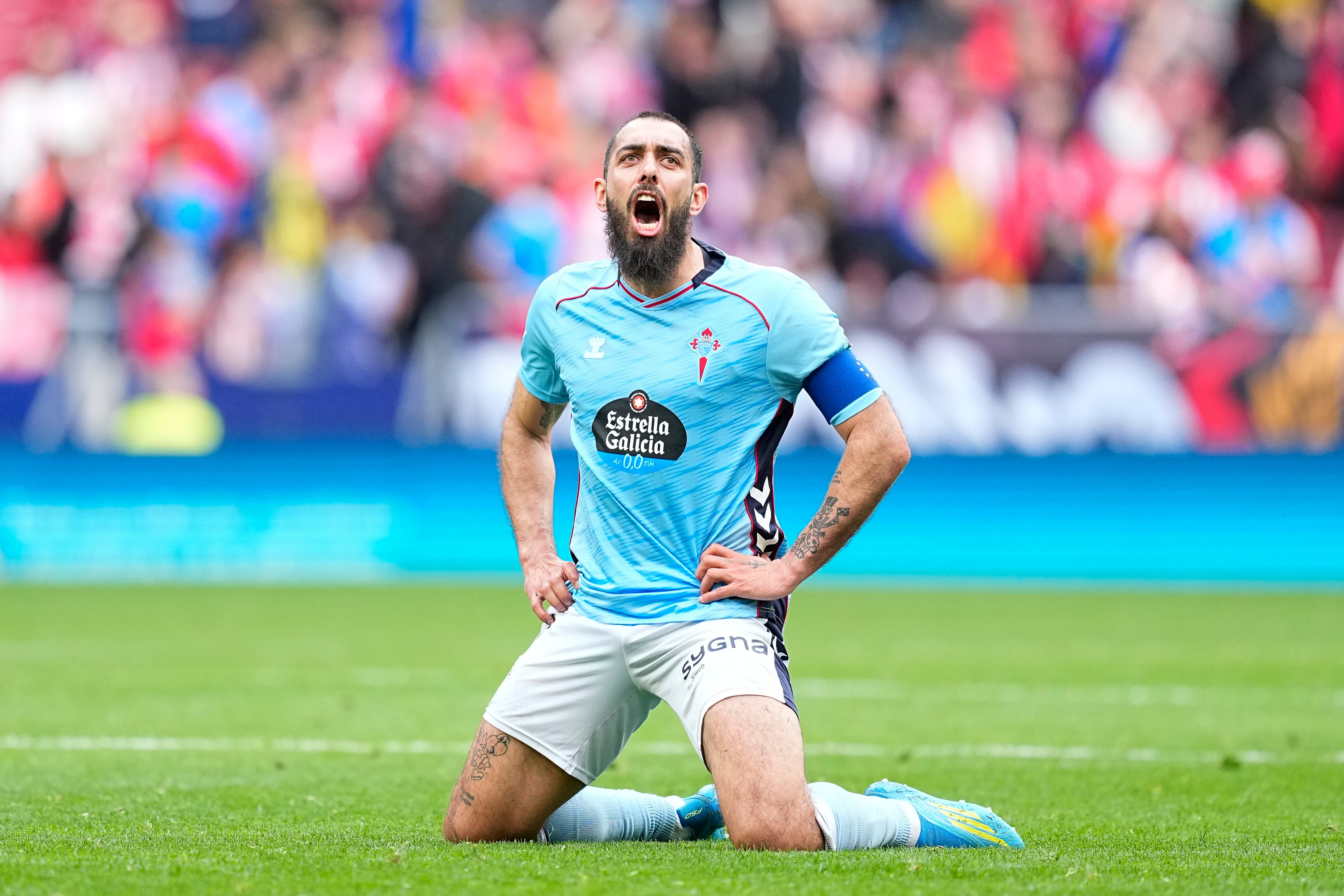 Una genialidad de Borja Iglesias derrota al Atlético y mantiene al Celta en la pelea por la Champions League