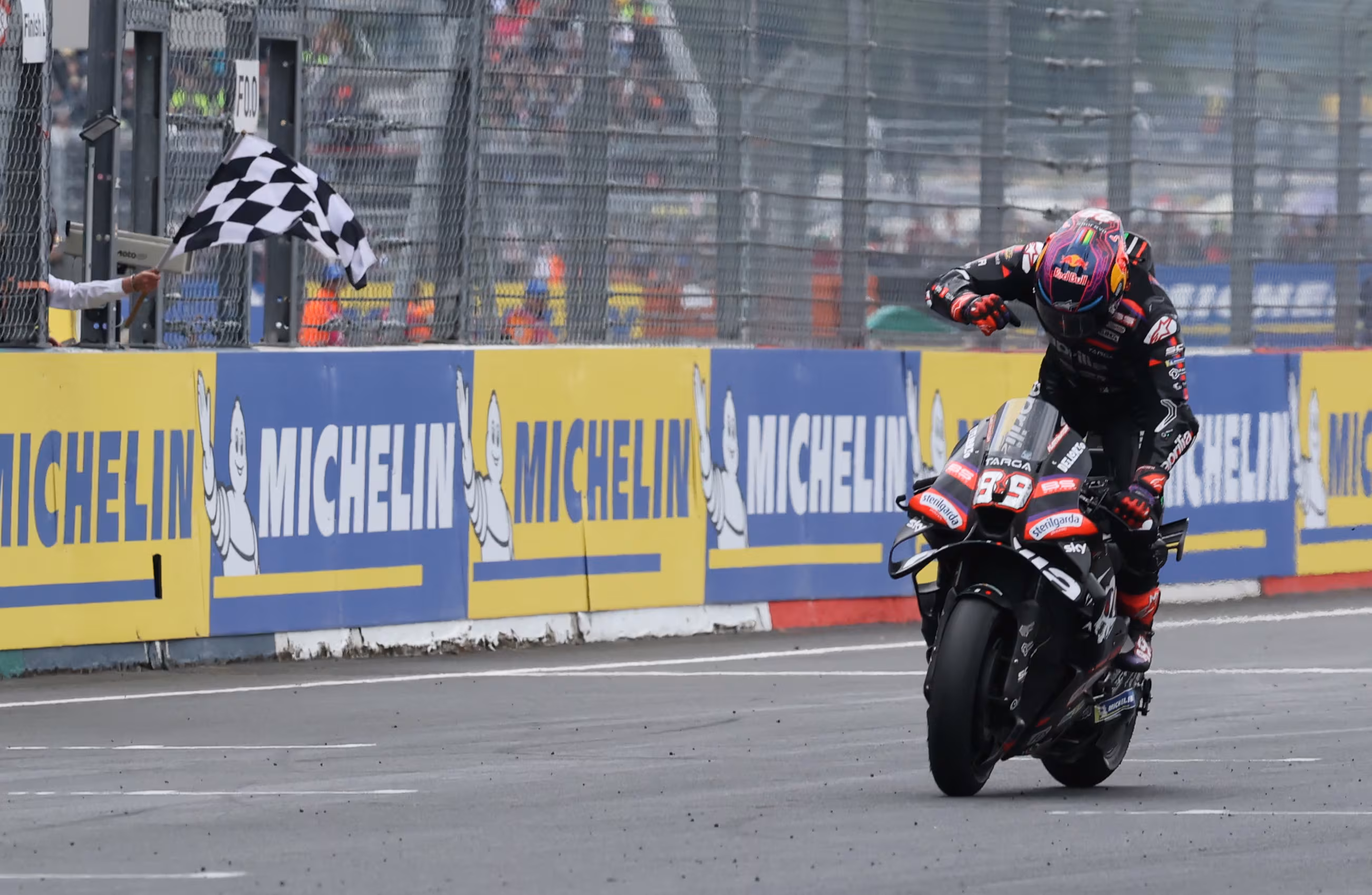 Jorge Martín gana un año y medio después en MotoGP con un triunfo sideral en el GP de Francia