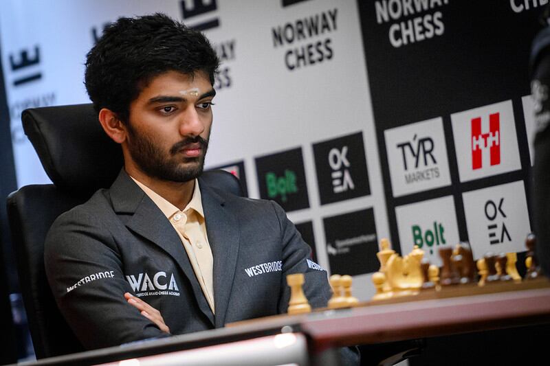 Gukesh cumple 19 años tumbando al líder, Caruana, en la 4ª ronda del Norway Chess