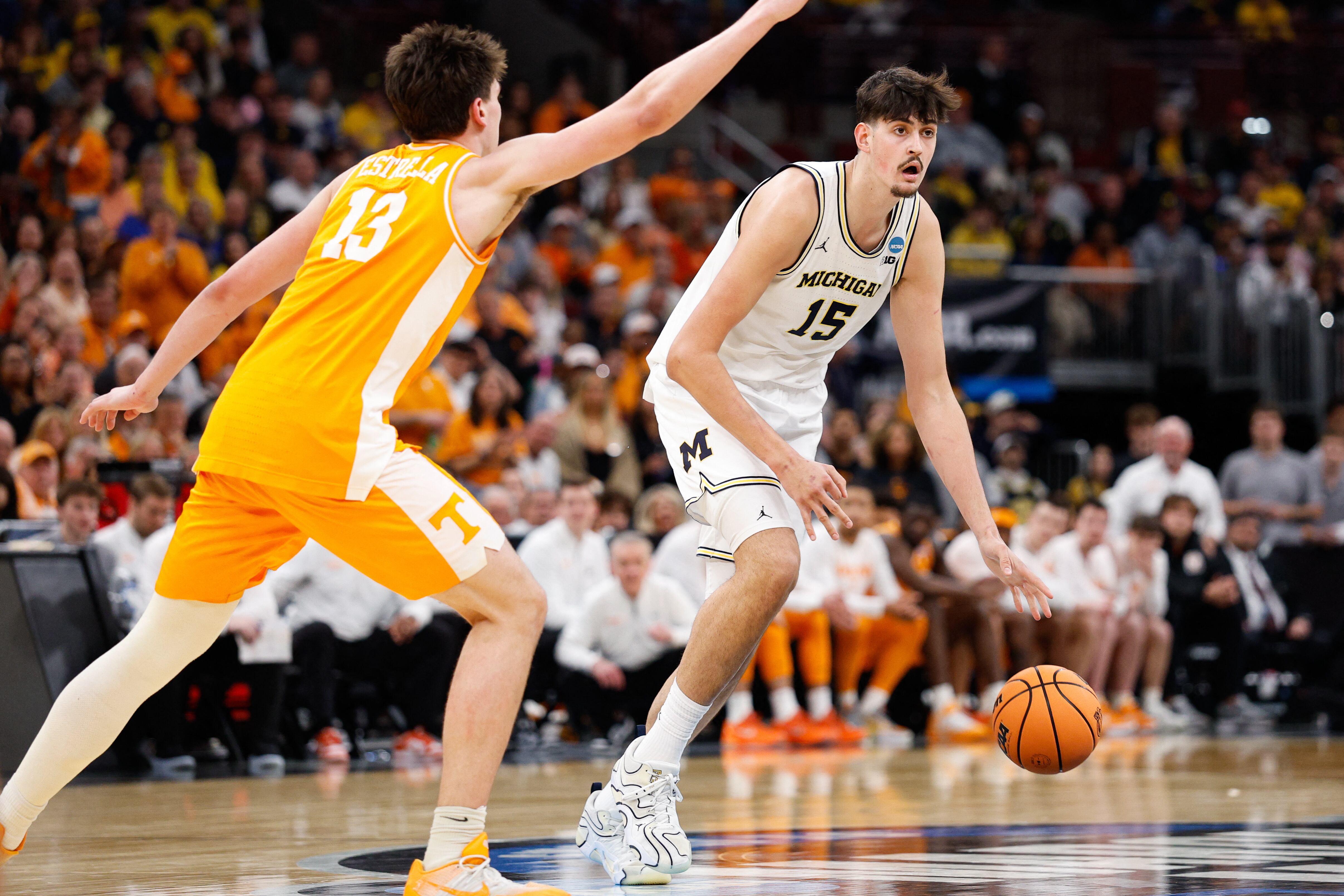 Aday Mara, el gigante de 2,21m que quería ser como Iker Casillas, hace historia en la NCAA