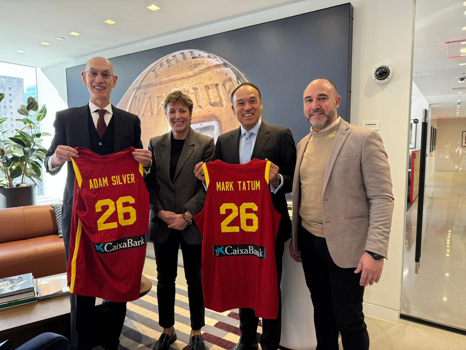 El baloncesto español pasa revista a su cantera en Estados Unidos