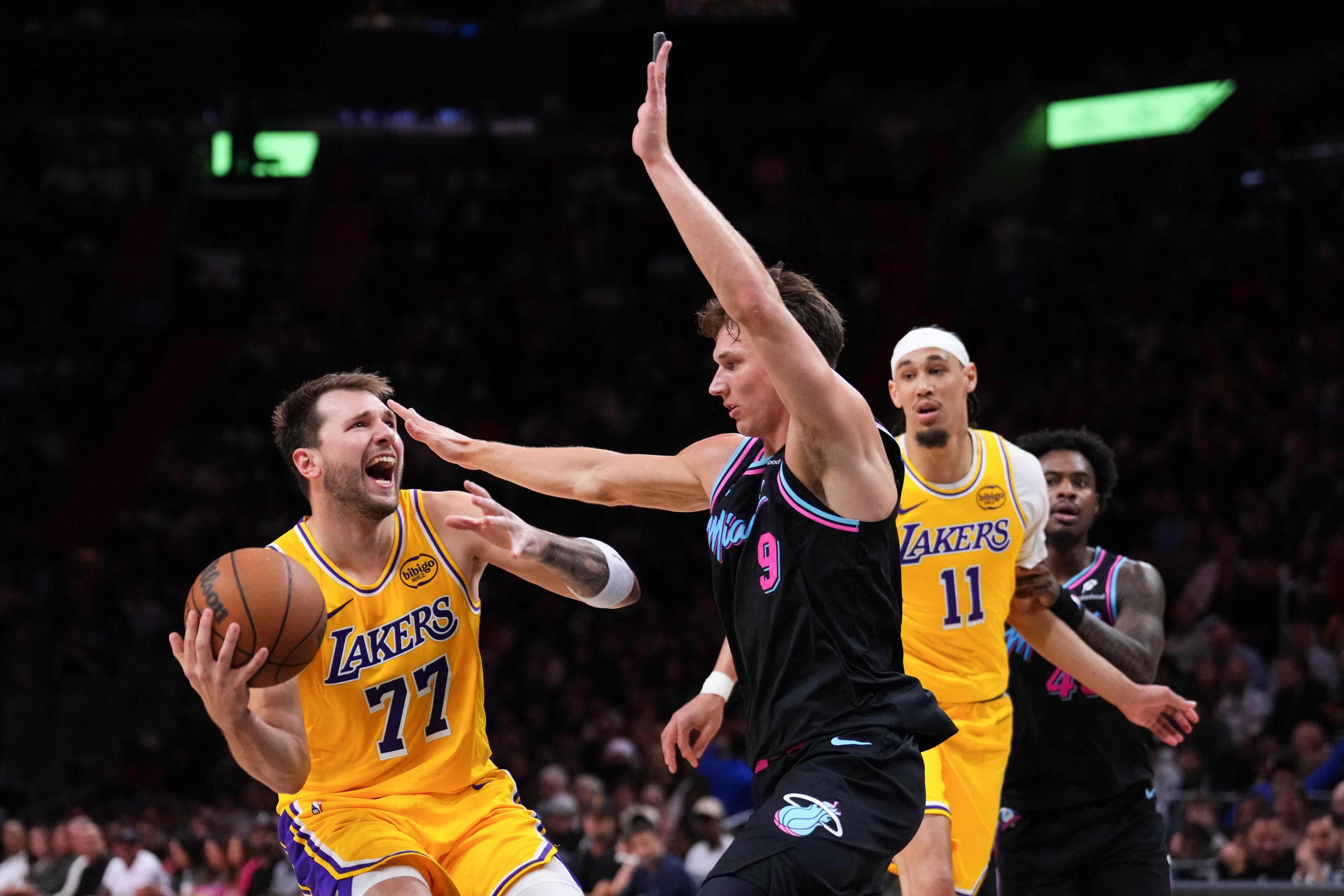 Luka Doncic entra en erupción con los Lakers: anota 100 puntos en menos de 24 horas