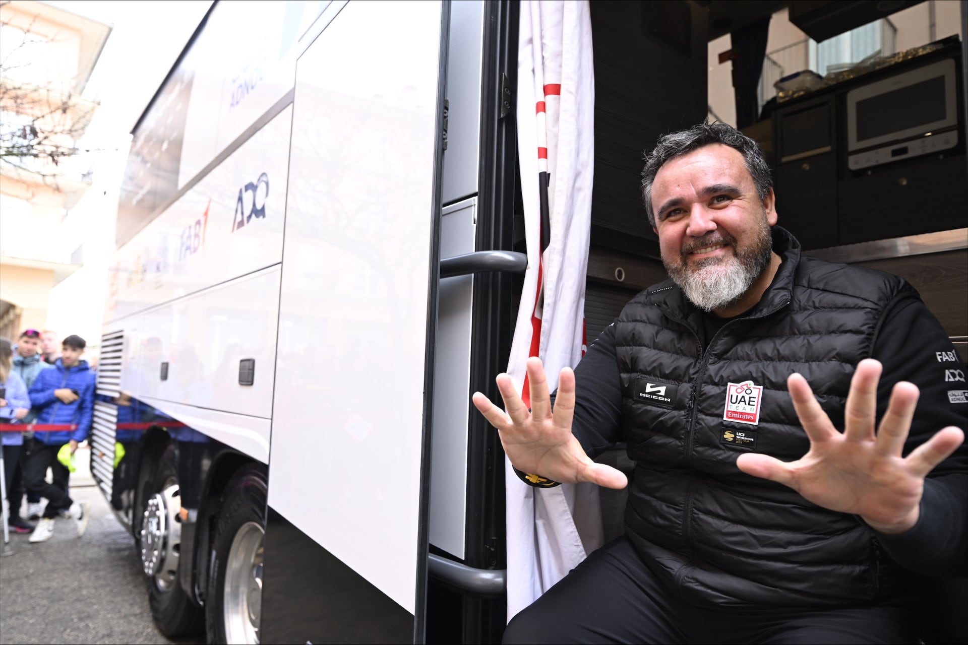 Primero el entrenador, ahora el masajista: el Athletic pesca en el entorno de Tadej Pogacar