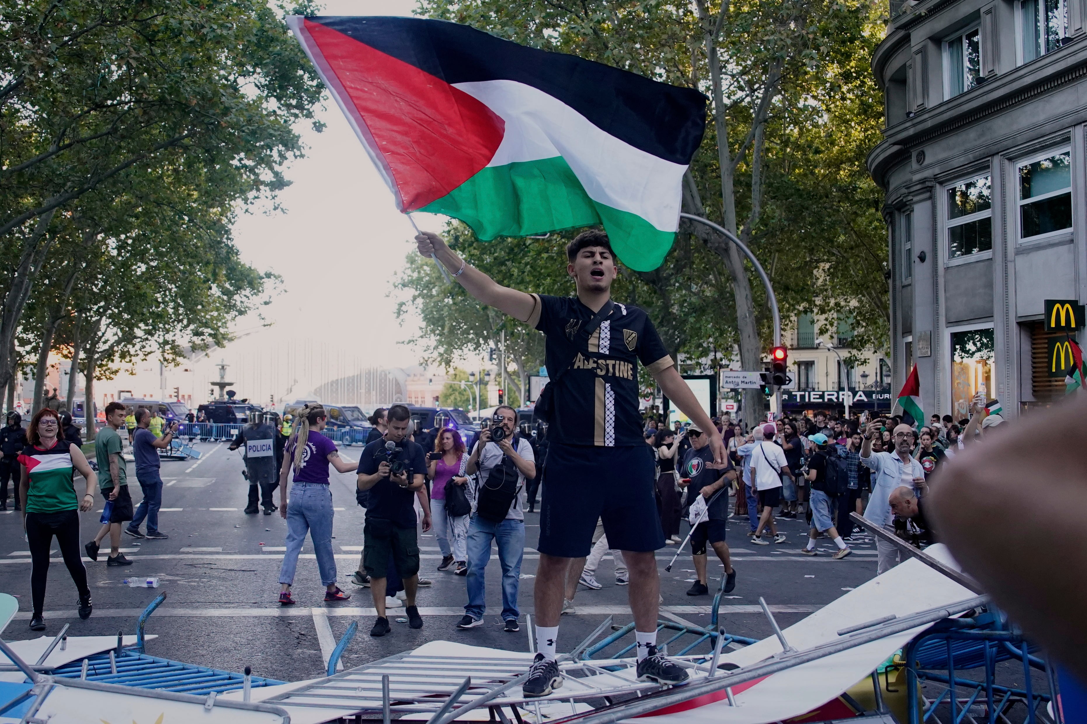Antiviolencia propone multas de hasta 5.000 euros a 38 personas por altercados en la Vuelta a España