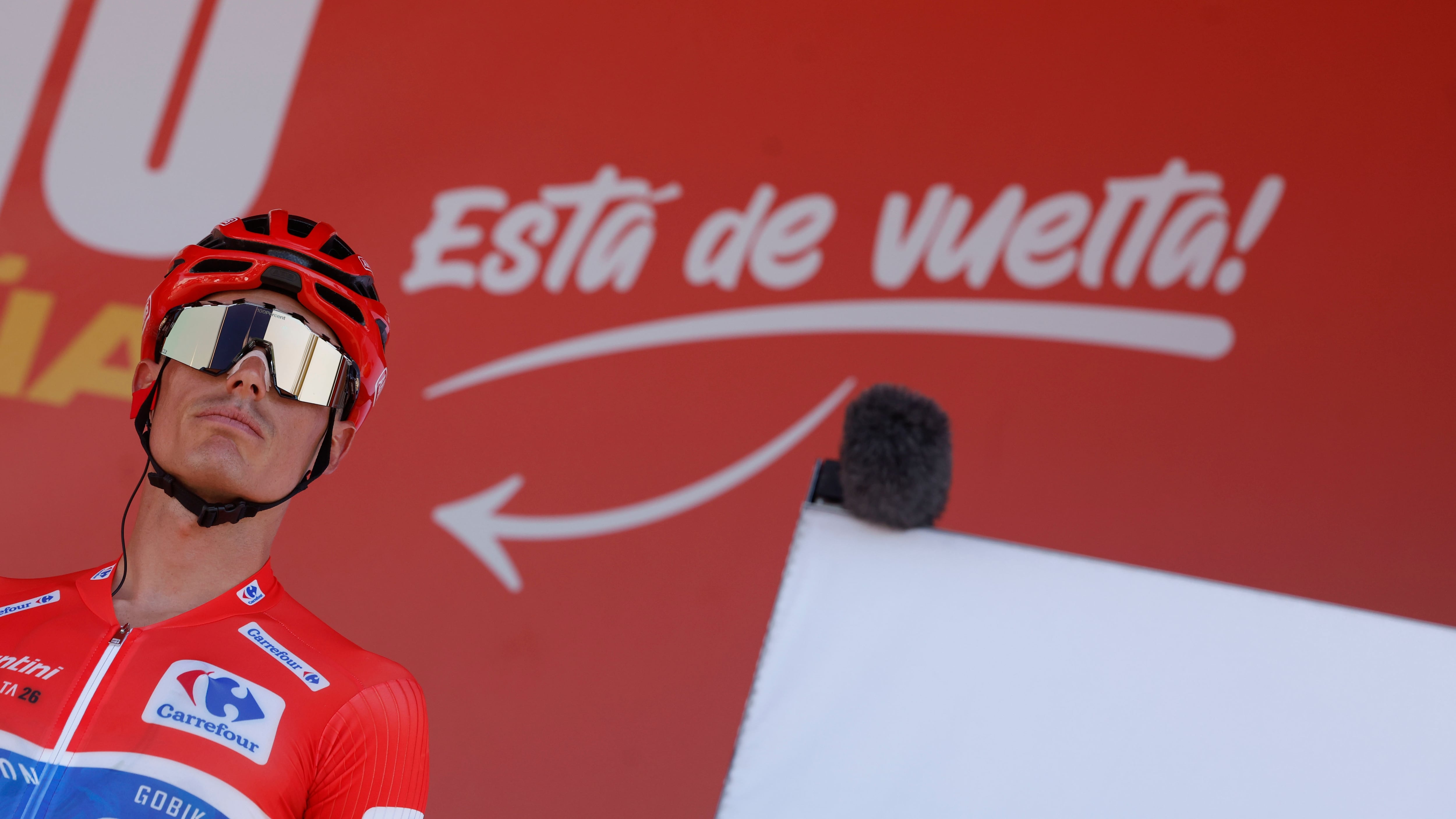Enric Mas, ganador de la Vuelta: “Se me han escapado las lágrimas y algunas más caerán”