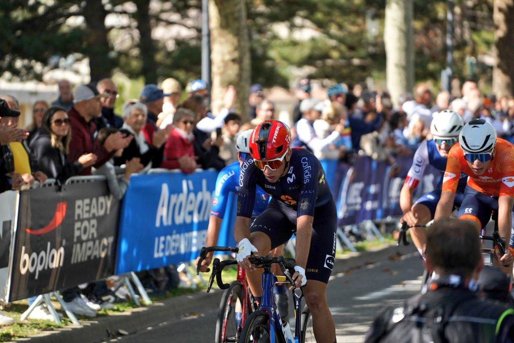 Héctor Álvarez forja su carácter con un bronce en los Europeos sub-23 de ciclismo