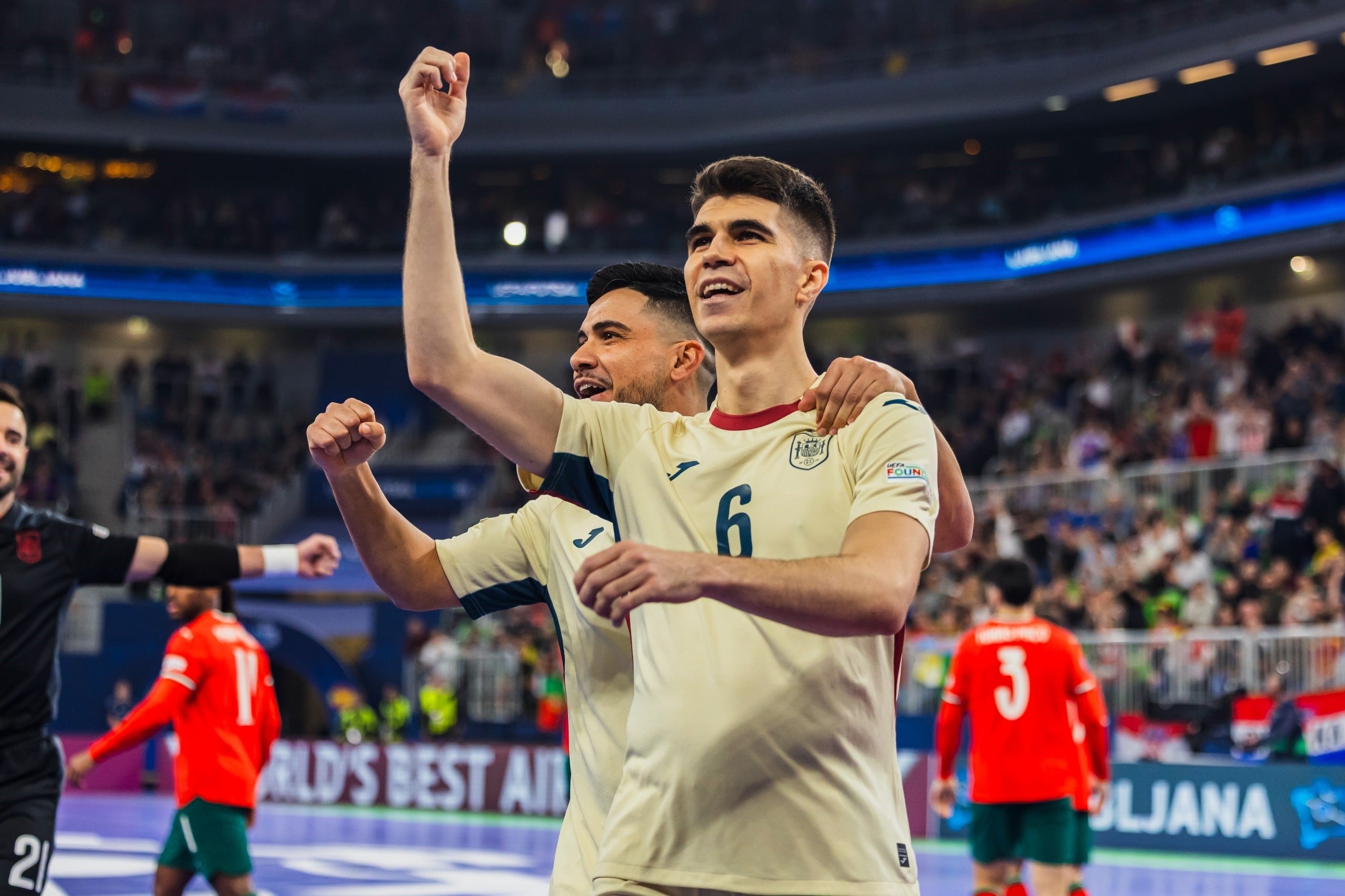 España se toma la revancha ante Portugal y alza su octavo Europeo de Fútbol Sala