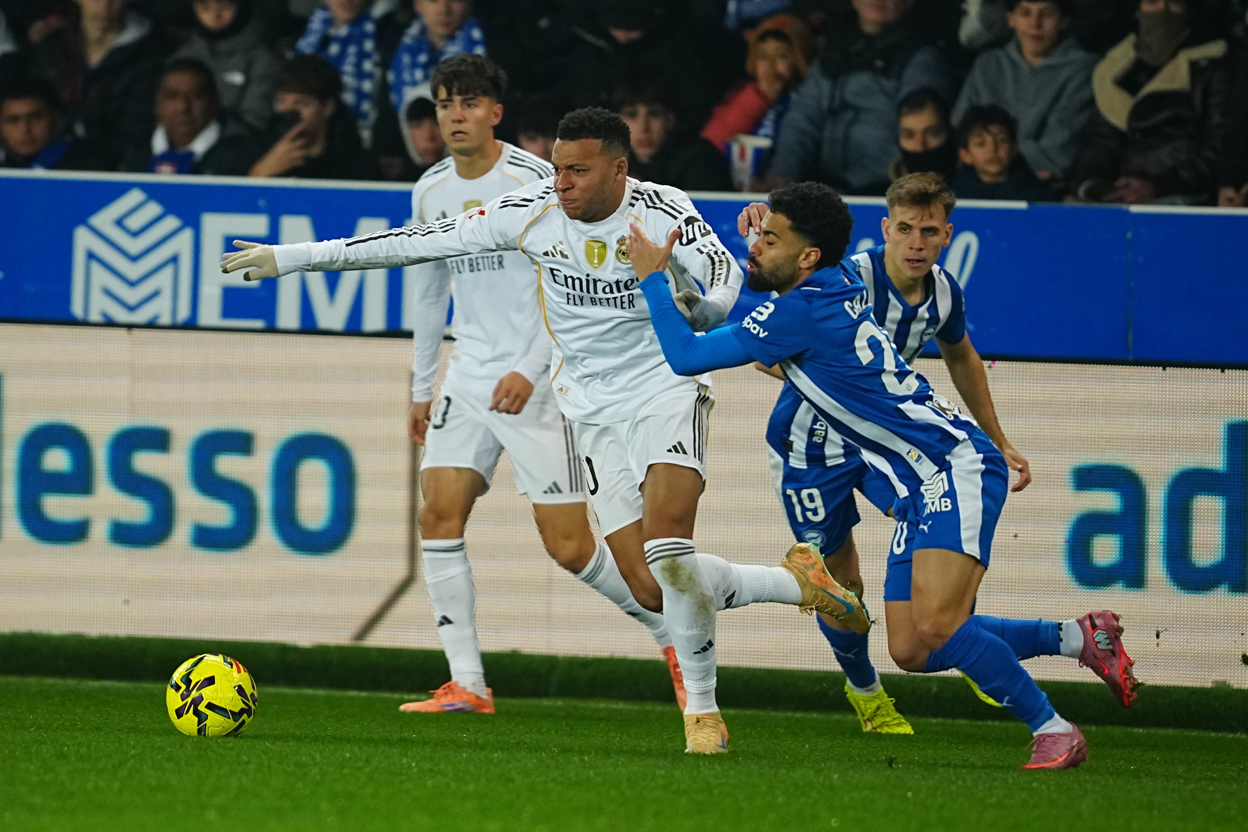 Alavés - Real Madrid| El equipo blanco gana y salva una situación crítica
