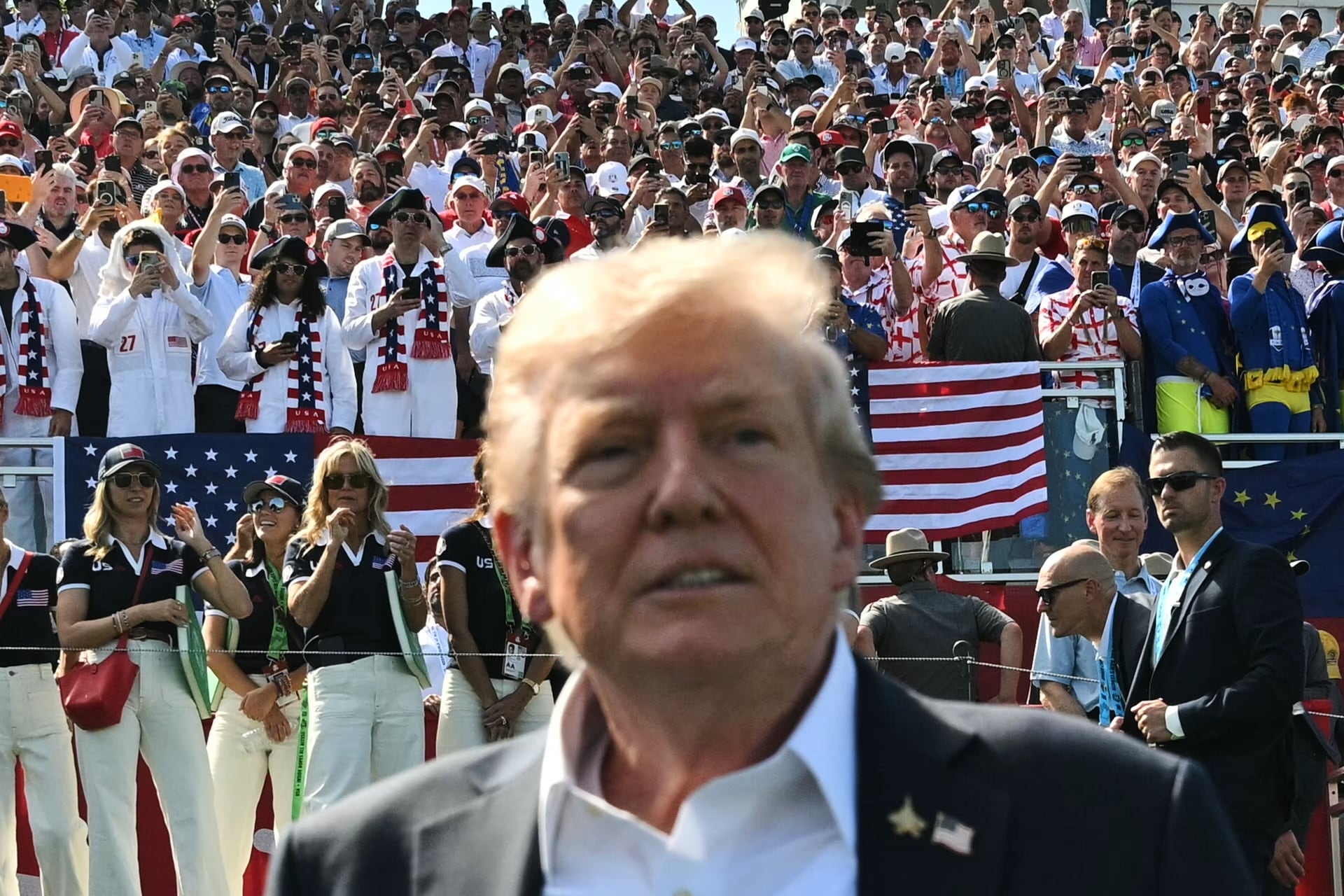 La llegada de Donald Trump a la Ryder de Nueva York convierte el campo de golf en una fortaleza