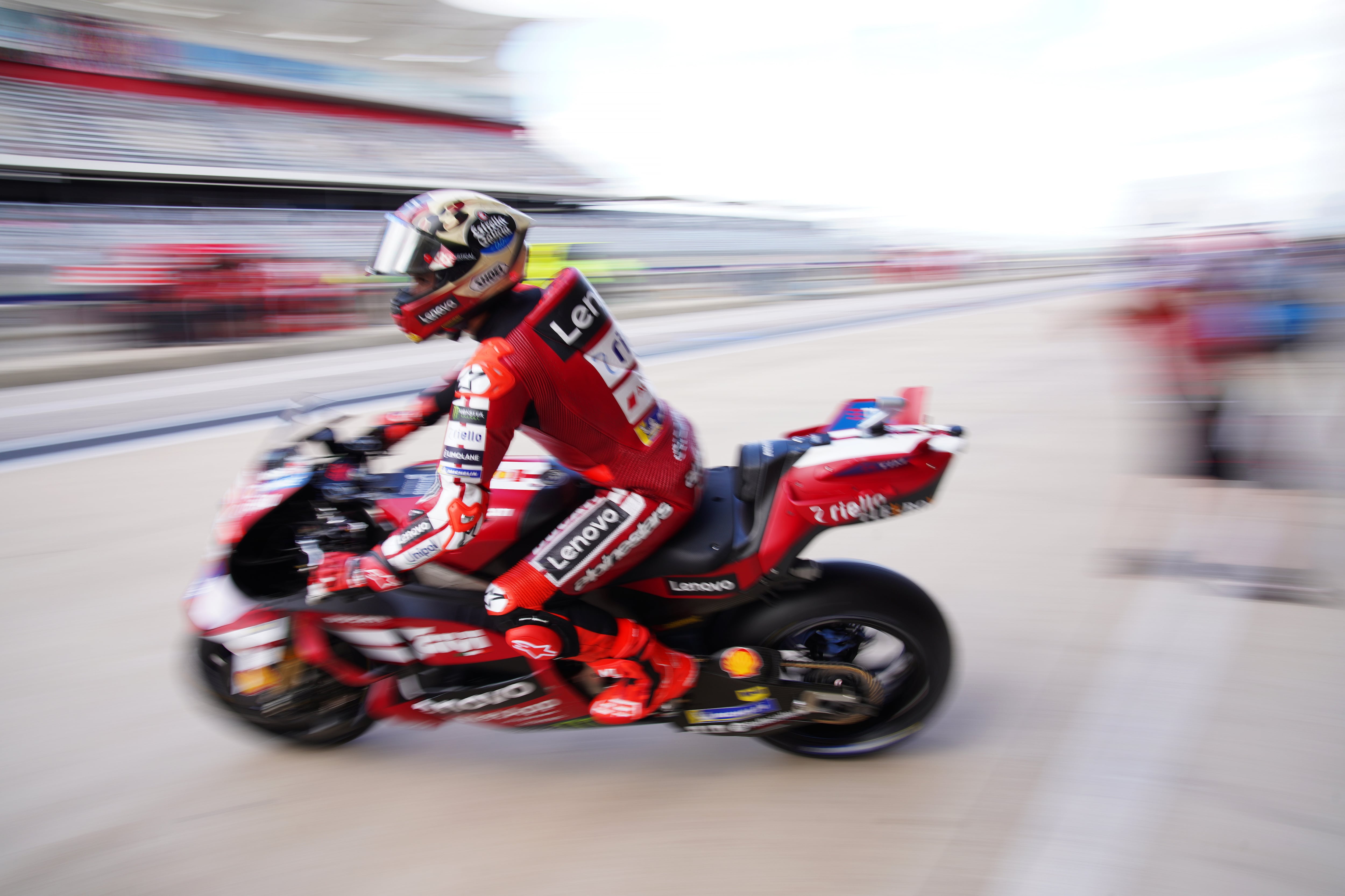 La guerra contra Irán se hace notar en MotoGP: logística más compleja, combustibles más caros y un aplazamiento múltiple a final de curso