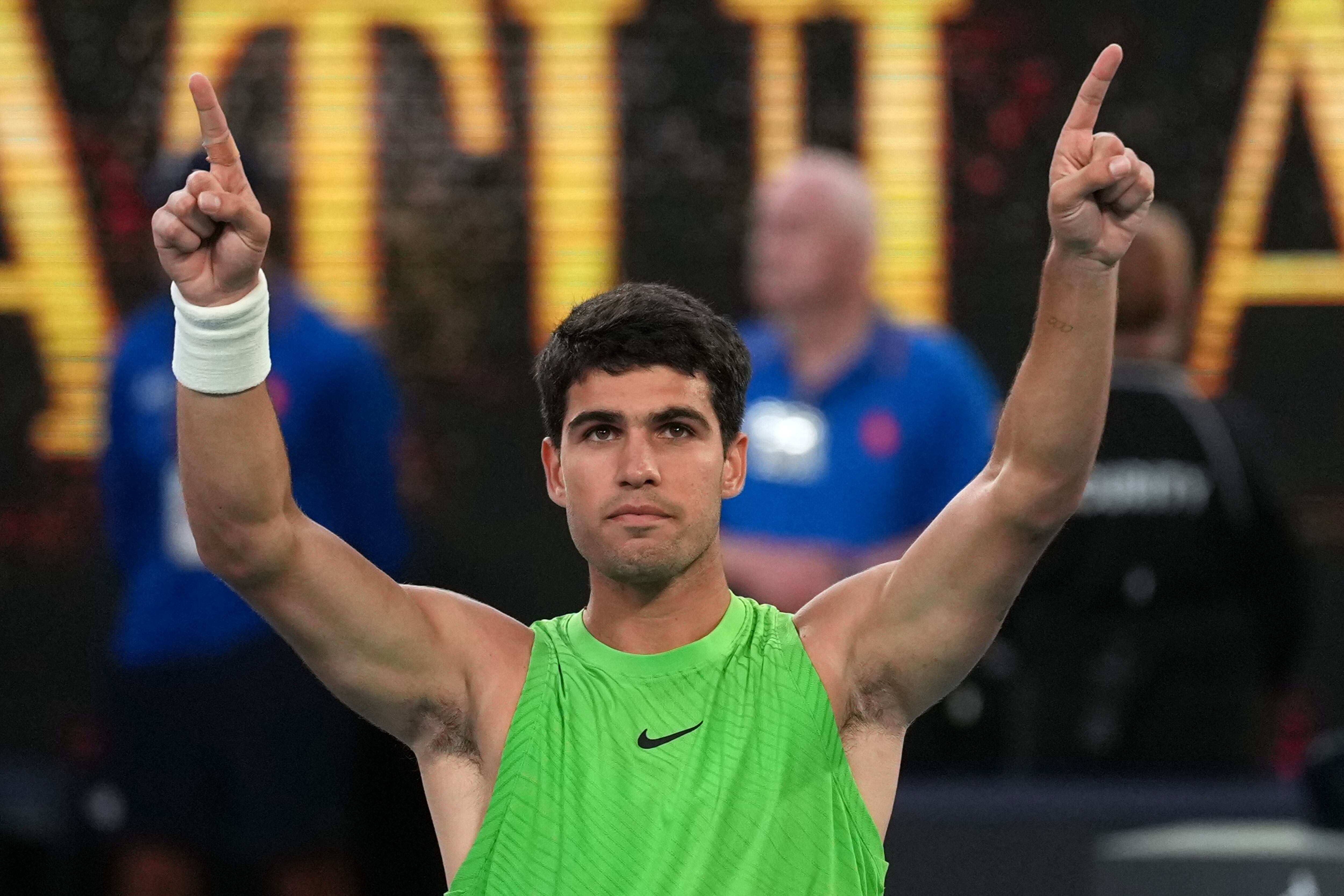 ¿A qué hora juega Carlos Alcaraz la final del Open de Australia contra Novak Djokovic?