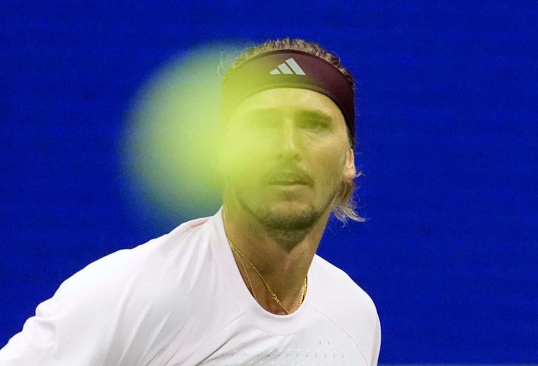 De París a Nueva York, un nexo común: giro de guion y ahí está de nuevo él, Alexander Zverev
