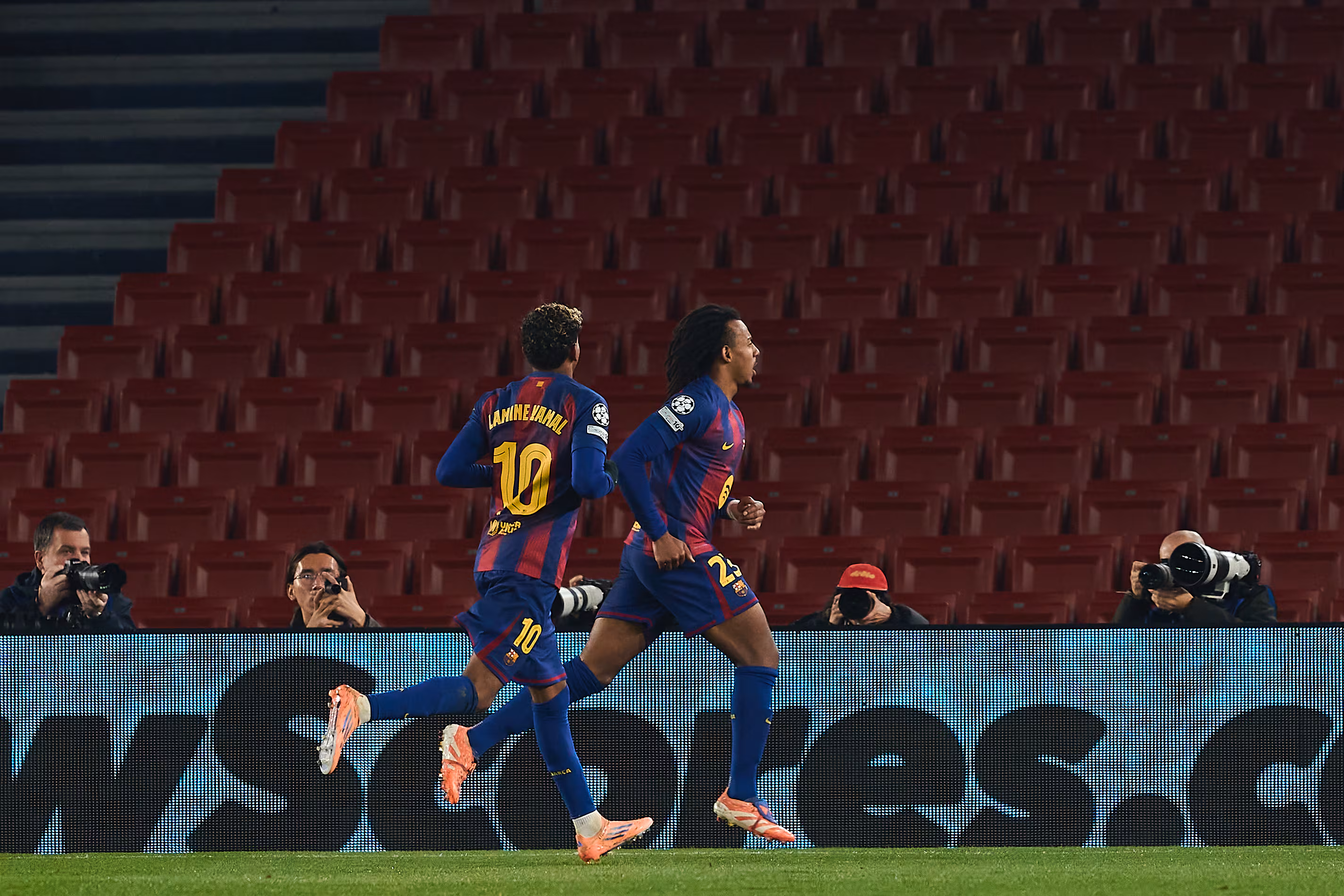 Jules Koundé, el héroe inesperado en la cuarta remontada consecutiva del Barcelona