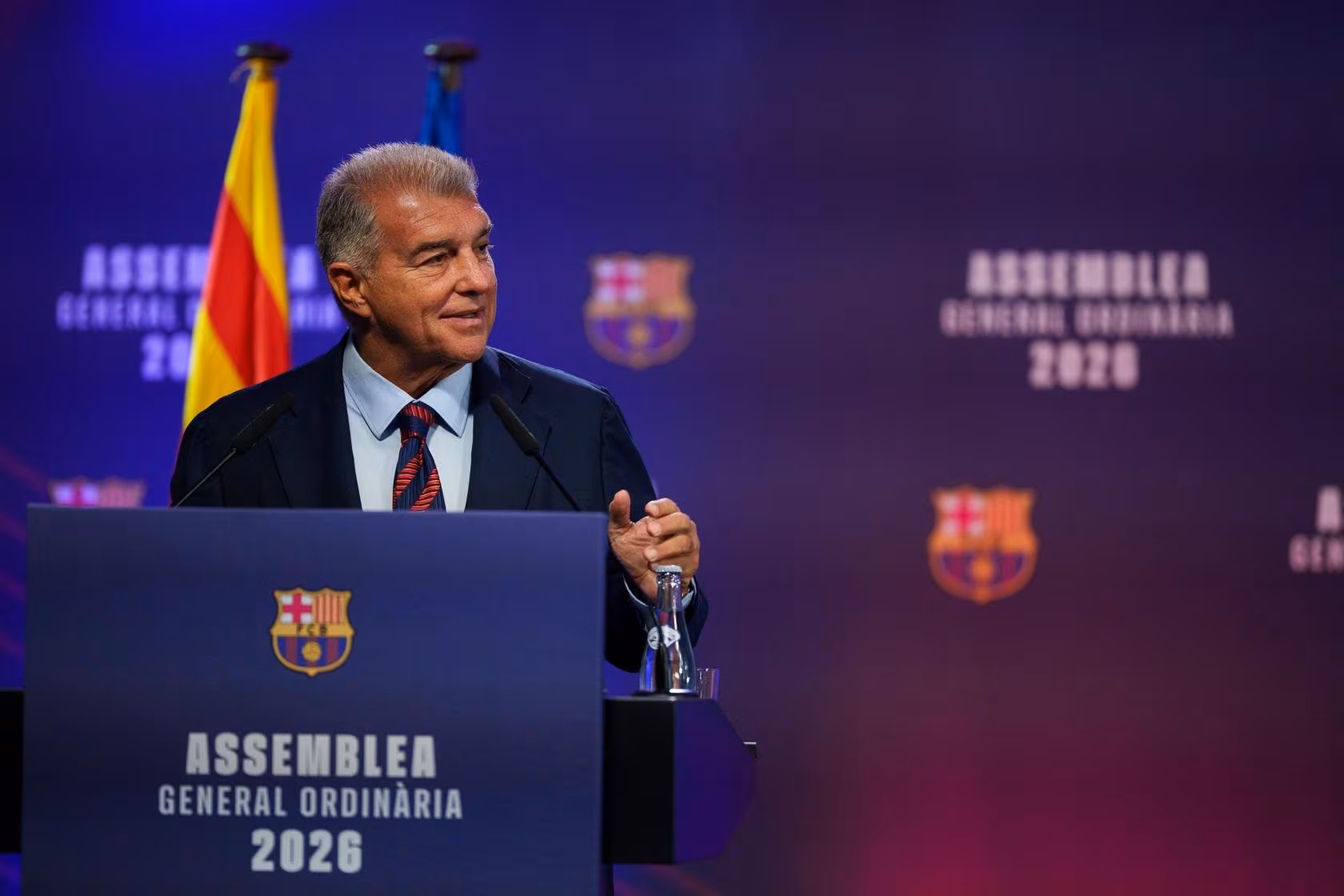 La economía del Barça se abraza al Camp Nou: la Asamblea autoriza ampliar la deuda hasta los 2.680 millones para acabar el estadio